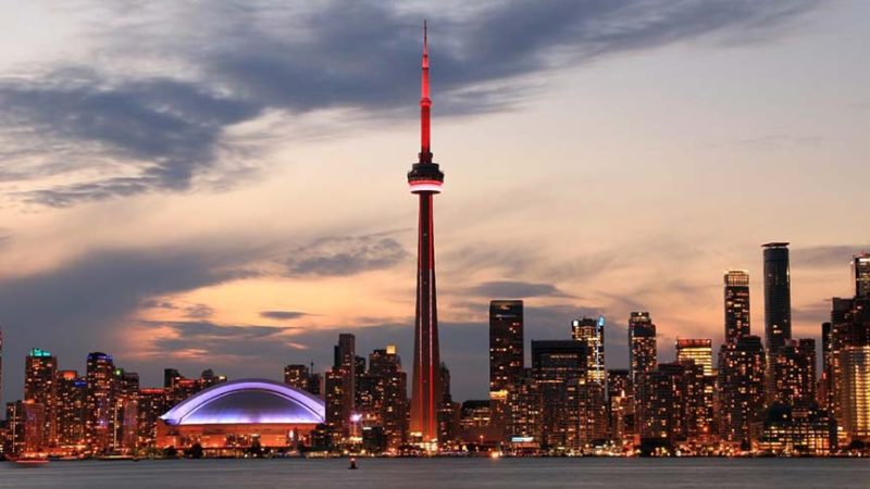Arriving in Toronto: A Metropolis That Is “Fast-Paced Yet Calm”