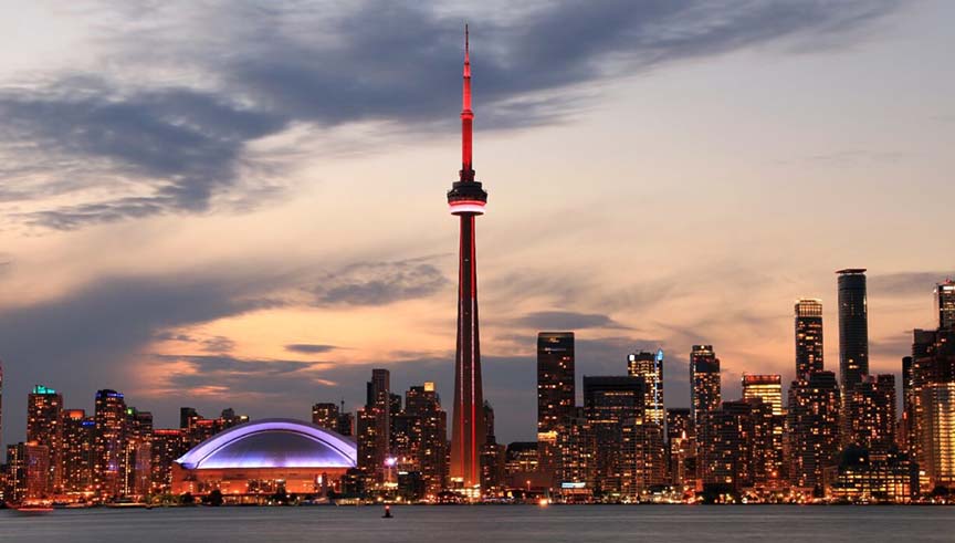Arriving in Toronto: A Metropolis That Is “Fast-Paced Yet Calm”